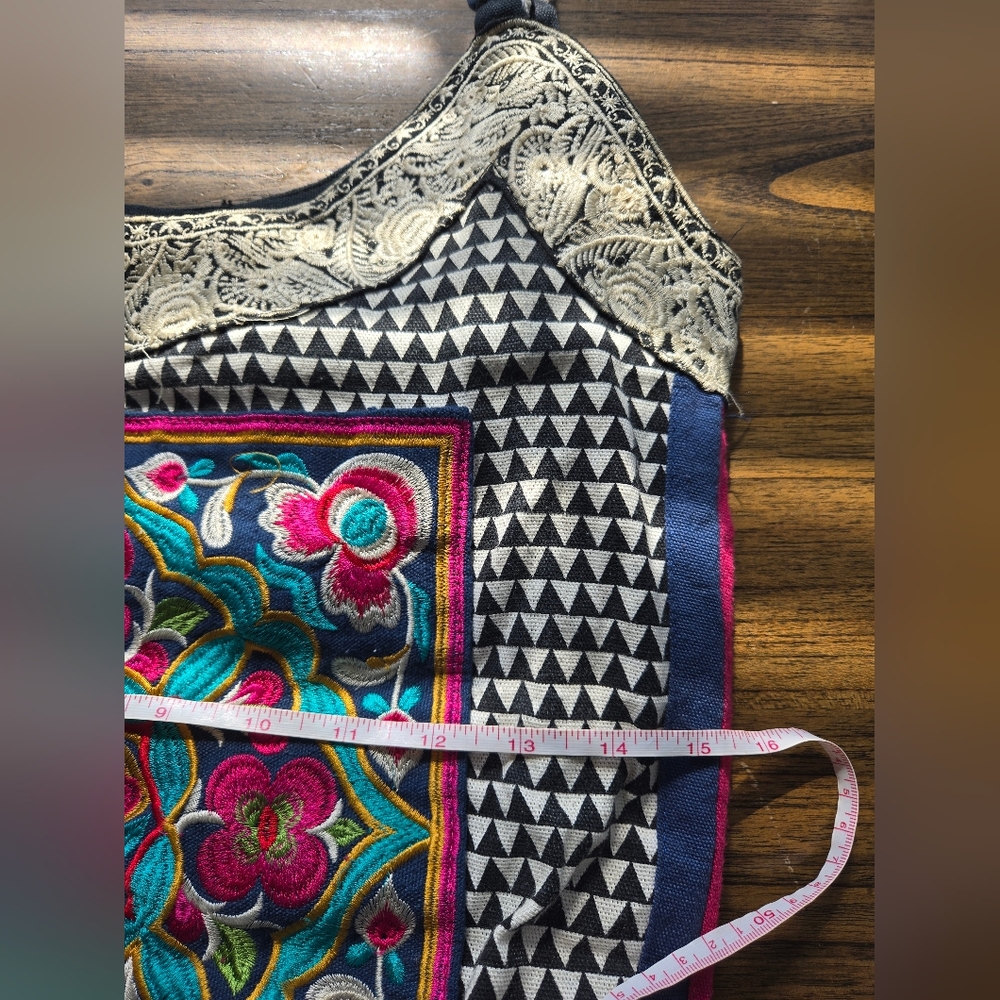 Vintage Khaadi Embroidered Colorful Handbag - Picture 9 of 10